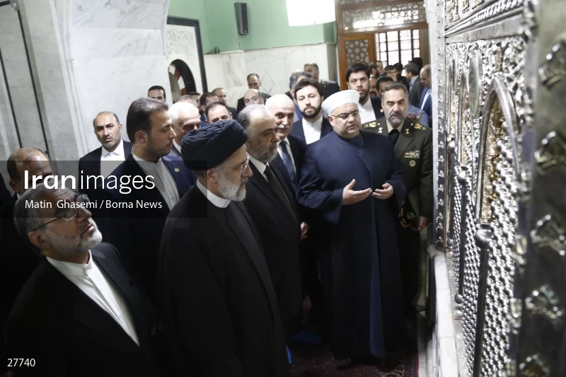 President Ebrahim Raisi in Umayyad Mosque of Damascus