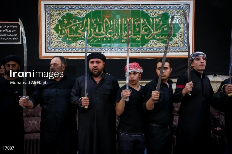 sword dance before Rolling of the torch [Mashal Gardani]
