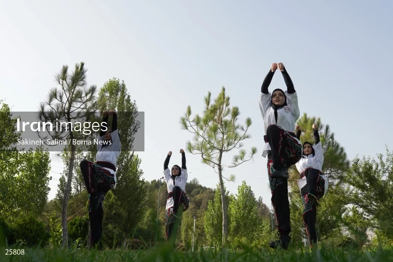 Women athletes of Ancient Iranian martial arts (Parthowa)