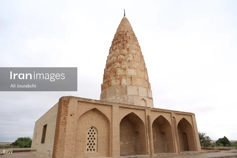 Tomb of Yaghoub Leys Safari