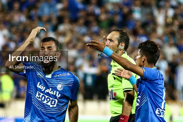 Esteghlal Tehran vs Esteghlal Khuzestan