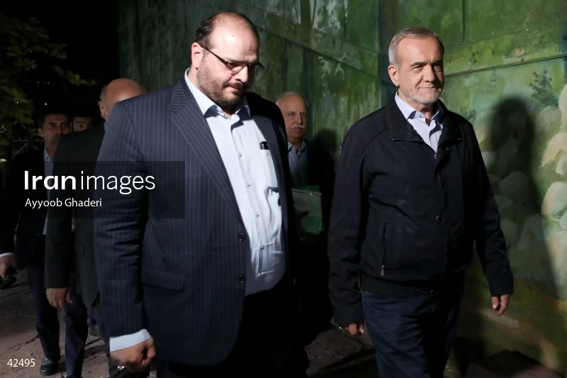 Massoud Pezeshkian on the Economic Roundtable program on Channel Three