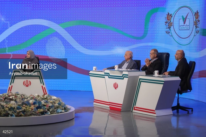 Massoud Pezeshkian on the Economic Roundtable program on Channel Three