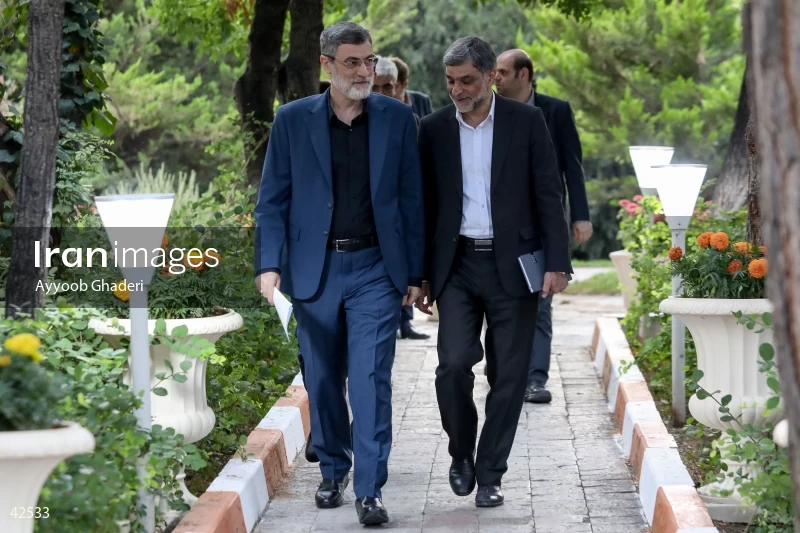 Seyed Amir-Hossein Ghazizadeh Hashemi on the Cultural Roundtable program on Channel Two