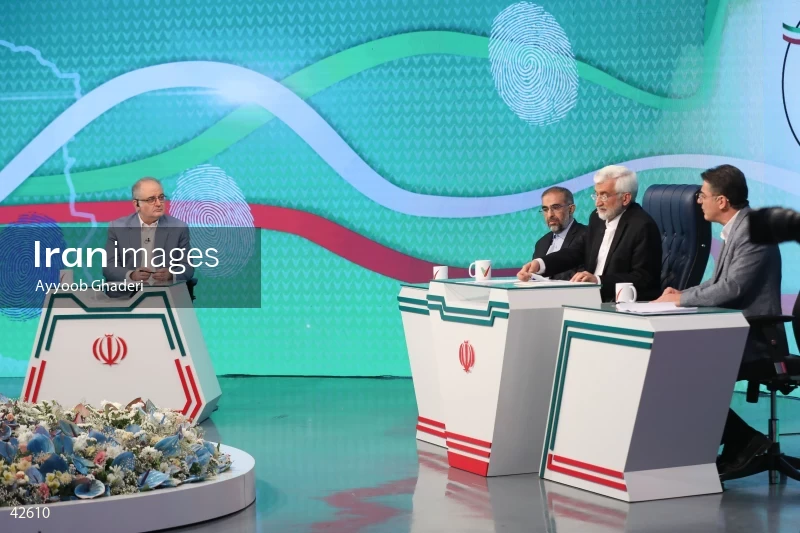 Saeed Jalili on the Cultural Roundtable program on Channel Two