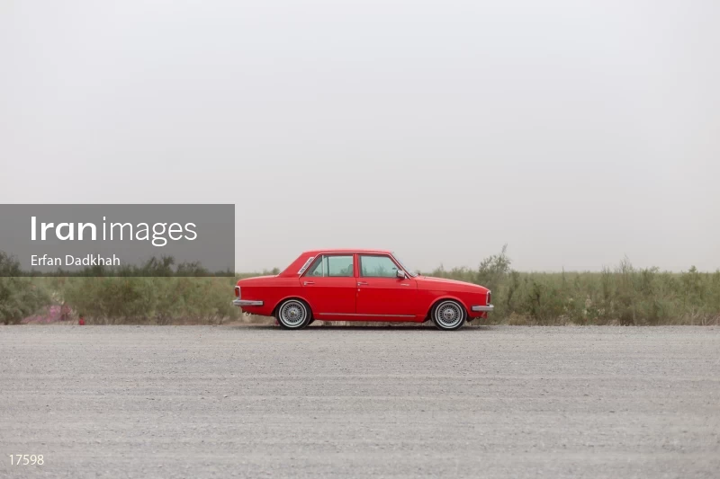 Red Paykan