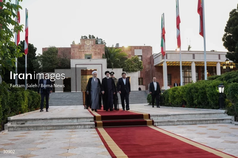 The official see-off ceremony of the president on his trip to Latin America