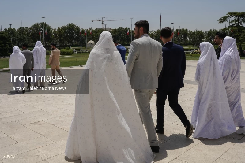 Marriage ceremony of 14 Turkmen couples in Tehran