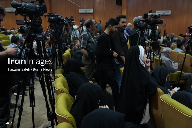 The Seminar on the progress of a strong Iran with promising journalists