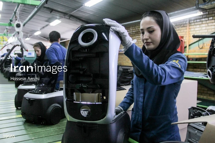 Samsung assembly line in Iran