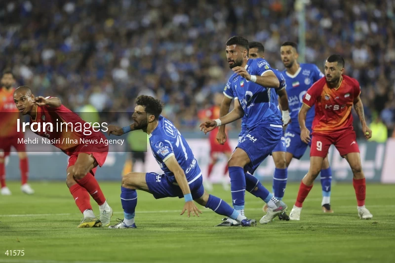 Esteghlal F.C. - Foolad F.C.