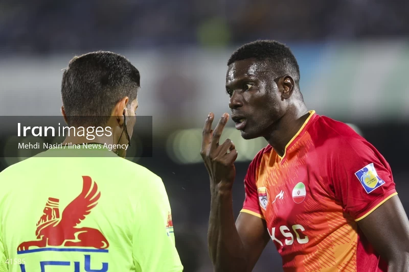 Esteghlal F.C. - Foolad F.C.