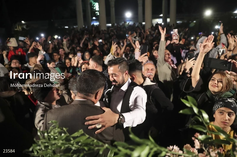 New Year Ceremonyin the Tomb of Hafez
