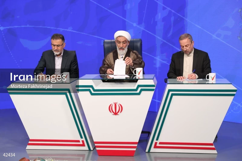 Mostafa Pourmohammadi on the Political Roundtable program on Channel Three