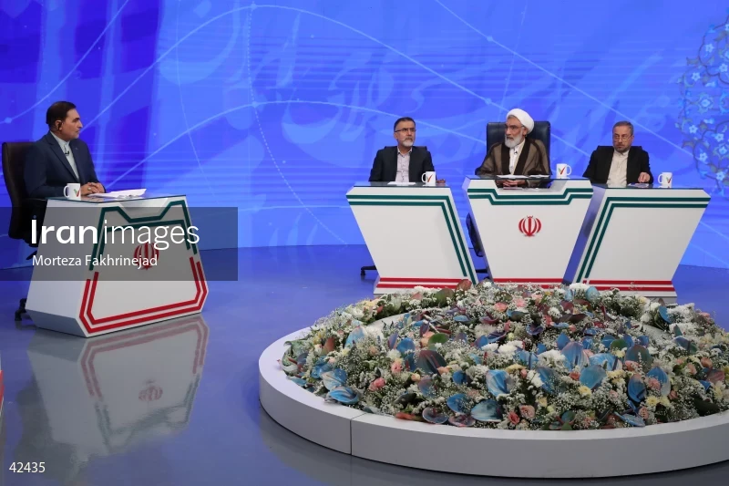 Mostafa Pourmohammadi on the Political Roundtable program on Channel Three