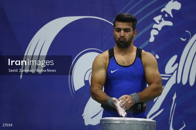 The record setting of Iran's national weightlifting team