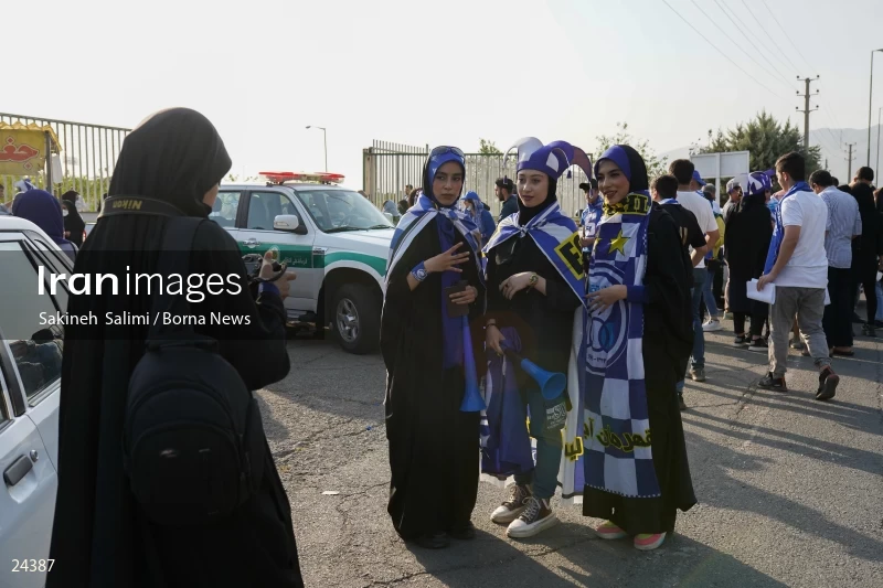 The first attendance of women in the stadium in a match of the Premier Football League of Iran