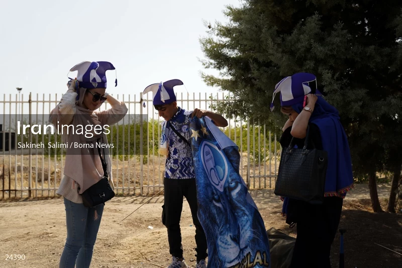 The first attendance of women in the stadium in a match of the Premier Football League of Iran