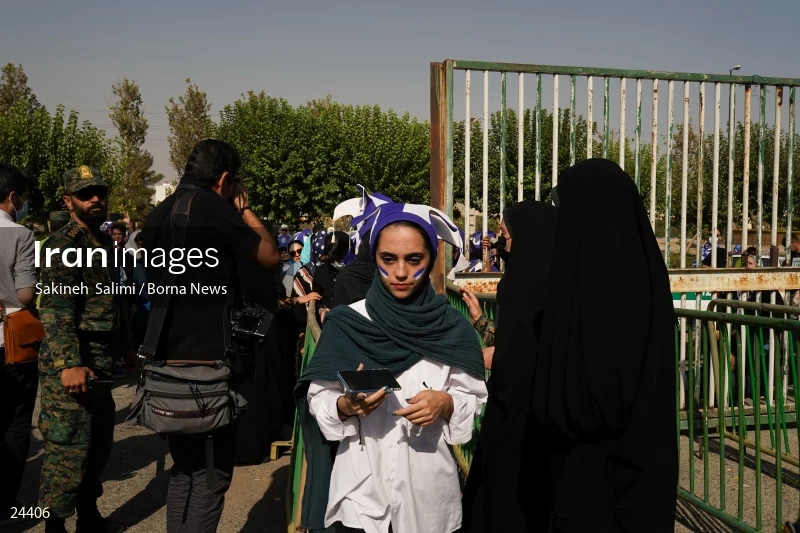 The first attendance of women in the stadium in a match of the Premier Football League of Iran