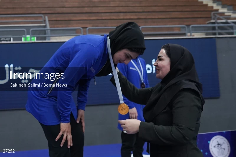 The national championship and selection of the Iranian female Alysh wrestling national team