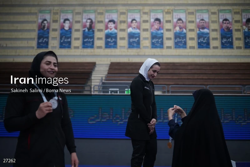 The national championship and selection of the Iranian female Alysh wrestling national team