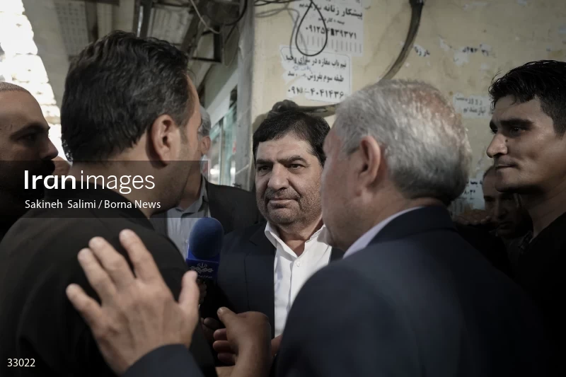 First vice president visits Pachenar Bazaar in Tehran