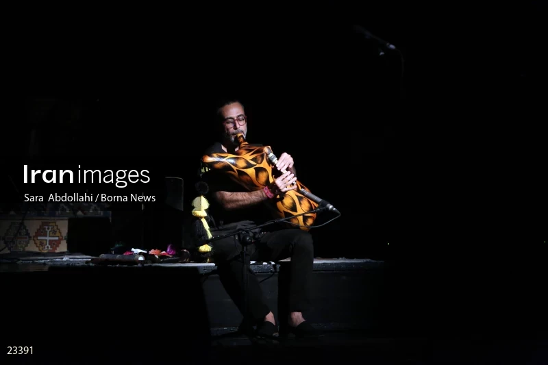 Lian music band concert