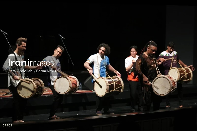 Lian music band concert
