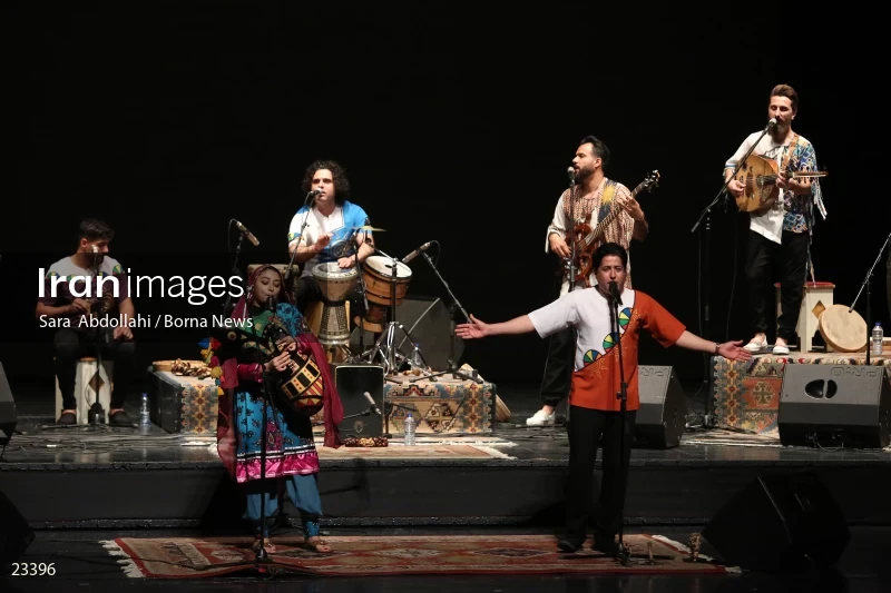 Lian music band concert