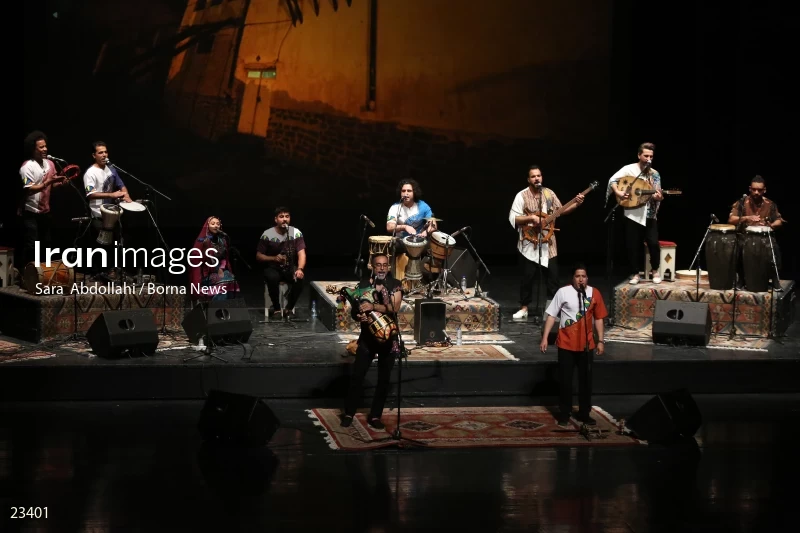 Lian music band concert