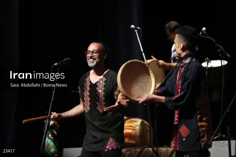Lian music band concert