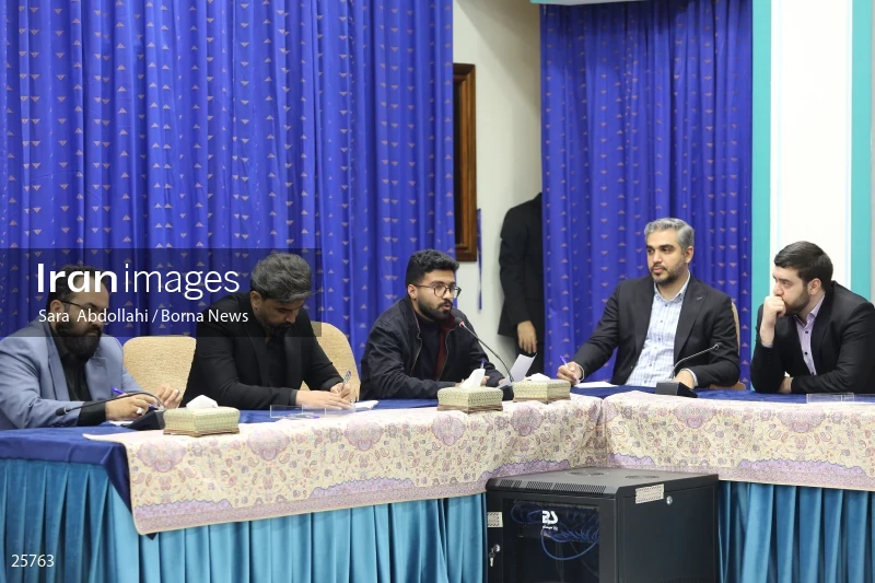 Meeting of representatives of student organizations with the president
