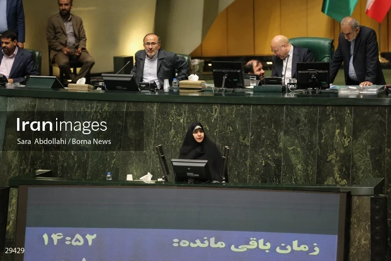 Parliamentary session about confidence vote to Minister of Education