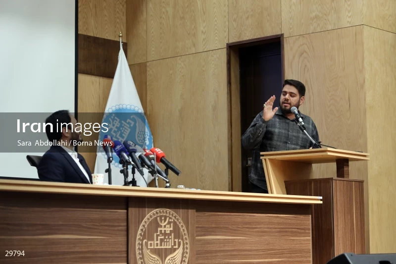 Meeting of students with the government spokesperson