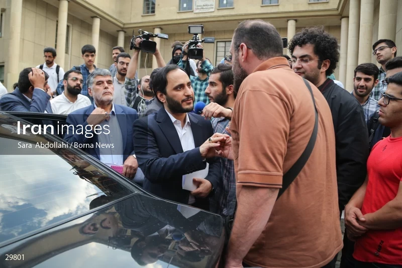 Meeting of students with the government spokesperson
