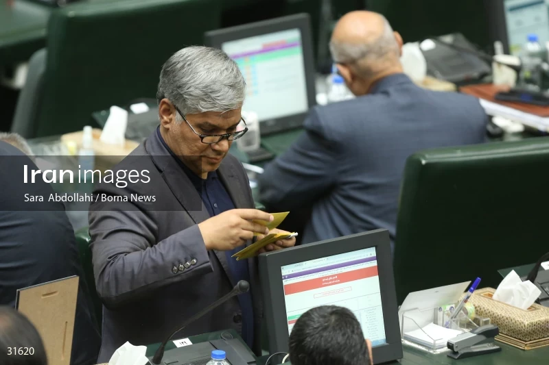The meeting of Iranian Parliament to review the qualifications of the proposed Minister of Agriculture