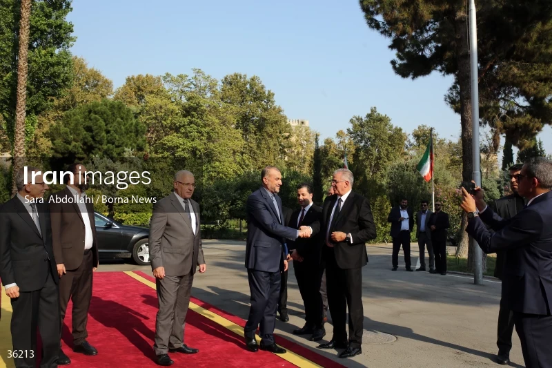 Iran's minister of foreign affairs meets President of Algeria's People's National Assembly