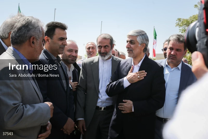 The presence of Kioumars Hashemi at the Tomb of the Unknown Martyrs