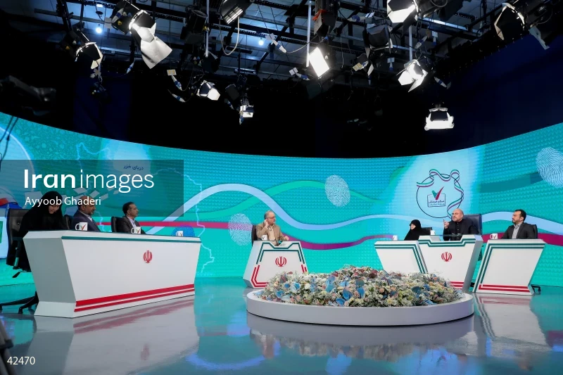 Mohammad Bagher Ghalibaf on the Cultural Roundtable program on Channel Two