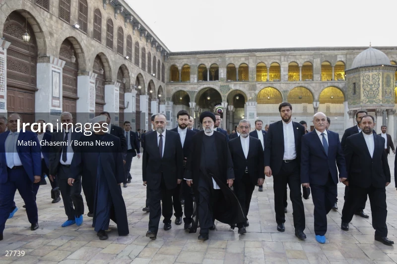 President Ebrahim Raisi in Umayyad Mosque of Damascus