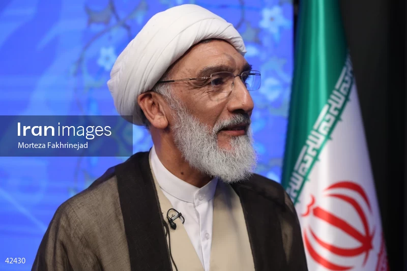 Mostafa Pourmohammadi on the Political Roundtable program on Channel Three