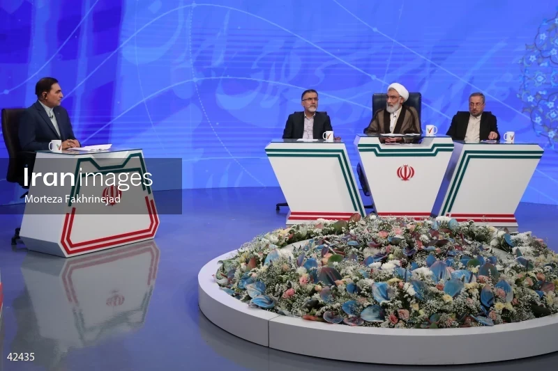 Mostafa Pourmohammadi on the Political Roundtable program on Channel Three