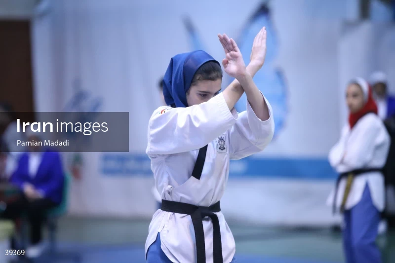 Neshat Cup, The Taekwondo League competitions in the women's category