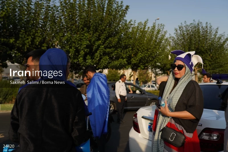 The first attendance of women in the stadium in a match of the Premier Football League of Iran