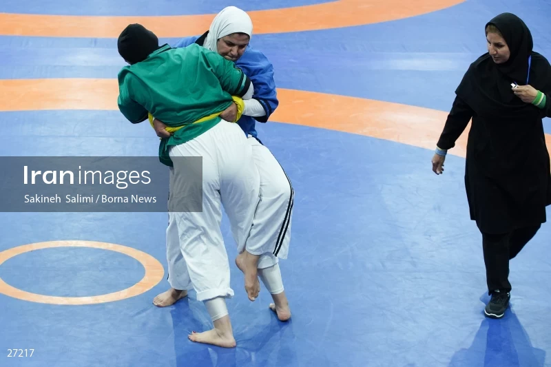 The national championship and selection of the Iranian female Alysh wrestling national team