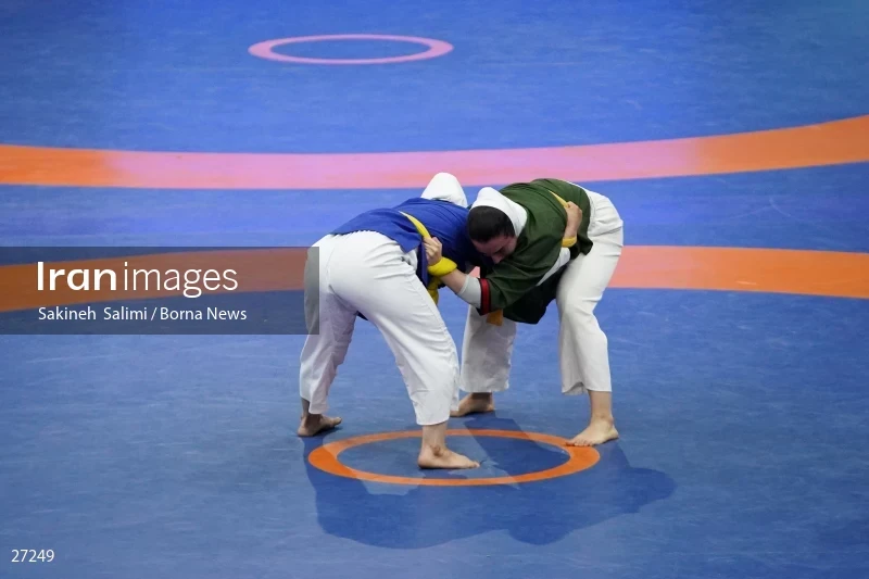 The national championship and selection of the Iranian female Alysh wrestling national team