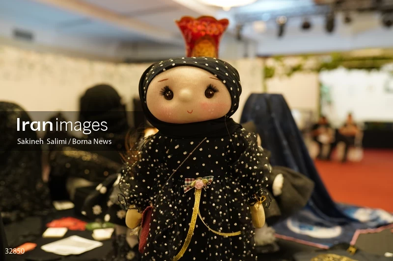 Muharram mourning clothing exhibition in Tehran