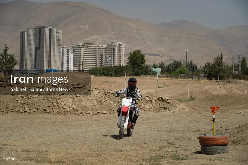 Iranian women's national motocross team