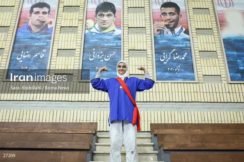 The national championship and selection of the Iranian female Alysh wrestling national team
