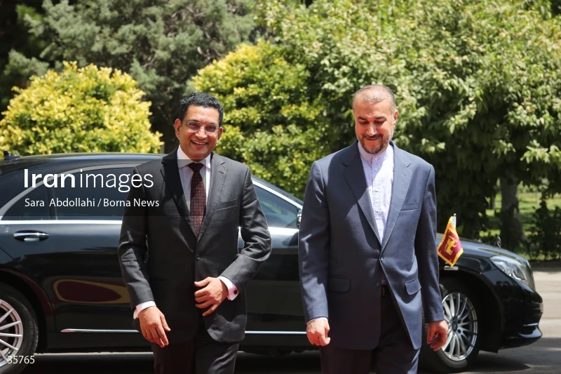 Iran and Sri Lanka FMs meet